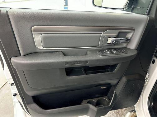 2021 RAM 1500 Classic SLT