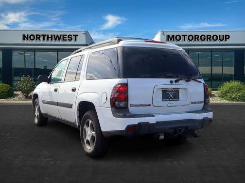 2004 Chevrolet TrailBlazer EXT LS