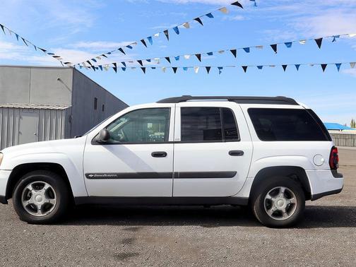 2004 Chevrolet TrailBlazer EXT LS