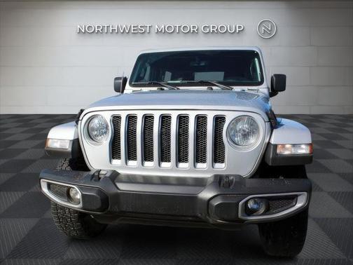 2023 Jeep Wrangler 4-Door Sahara