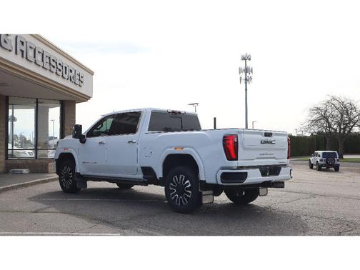 Summit White 2025 GMC Sierra 3500 Denali