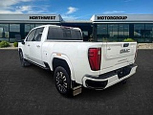2025 GMC Sierra 3500 Denali