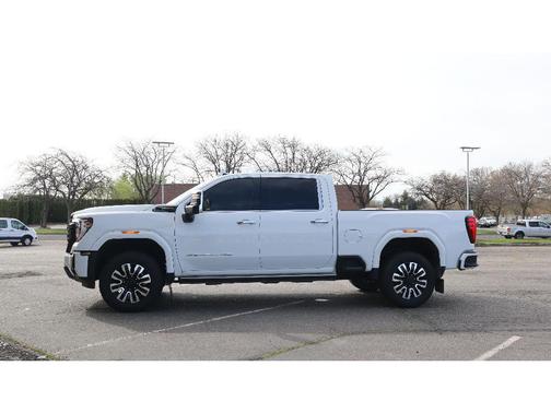 Summit White 2025 GMC Sierra 3500 Denali