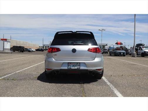 2017 Volkswagen Golf GTI 2.0T S 4-Door