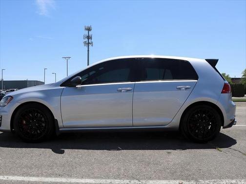 2017 Volkswagen Golf GTI 2.0T S 4-Door