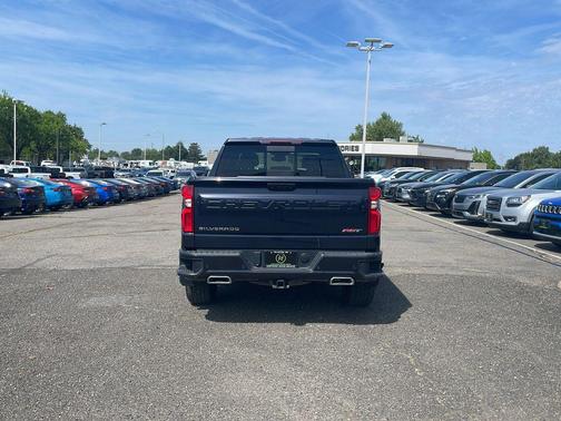 Dark Ash Metallic 2022 Chevrolet Silverado 1500 RST