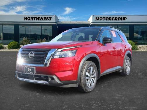 2025 Nissan Pathfinder SL 4WD