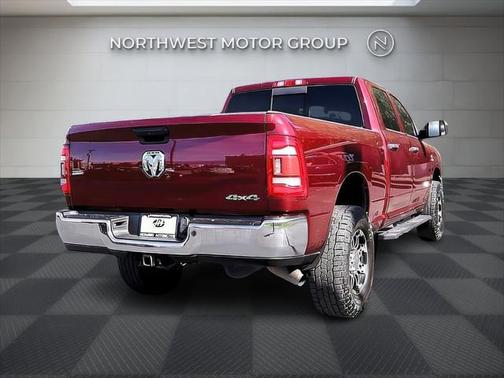 2020 RAM 3500 Tradesman Crew Cab 4x4 6'4' Box