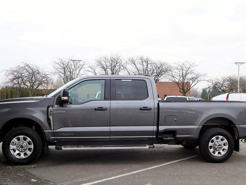 2023 Ford F-350 XLT