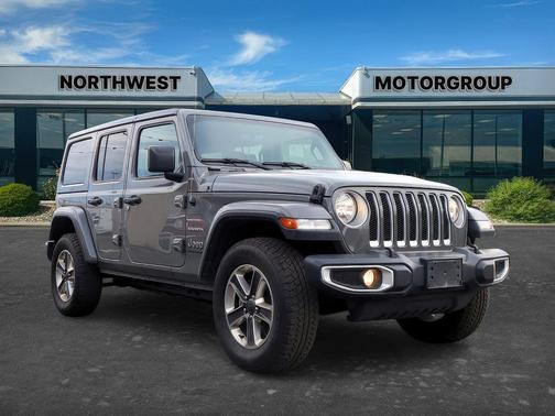 2023 Jeep Wrangler 4-Door Sahara