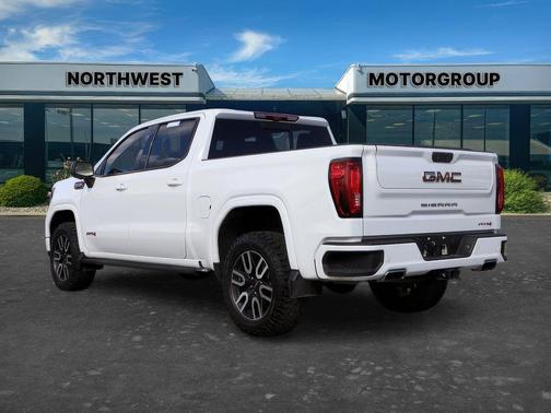 2022 GMC Sierra 1500 AT4