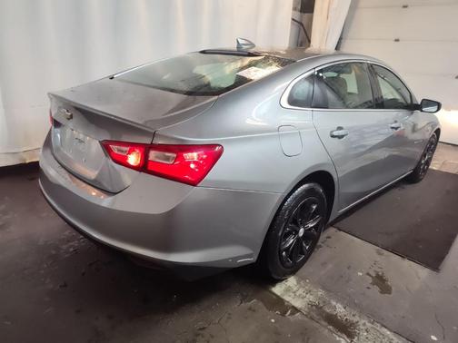 Sterling Grey Metallic 2023 Chevrolet Malibu 1LT