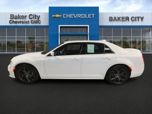 2022 Chrysler 300 S