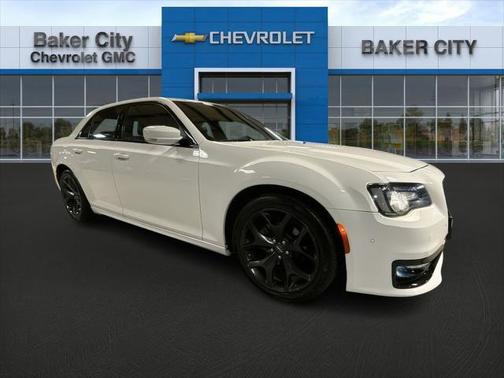 2022 Chrysler 300 S