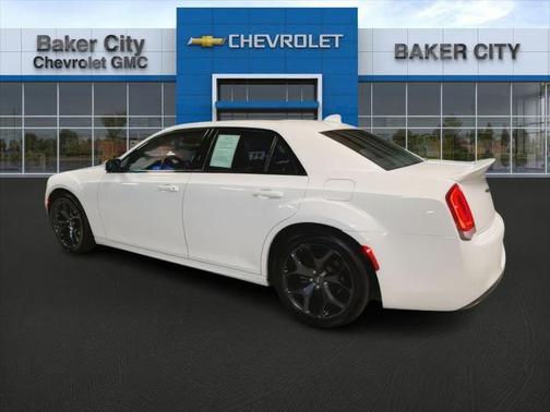 2022 Chrysler 300 S
