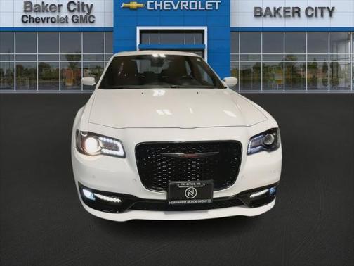 2022 Chrysler 300 S