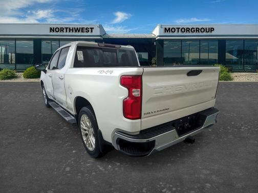 Iridescent Pearl Tricoat 2019 Chevrolet Silverado 1500 LTZ