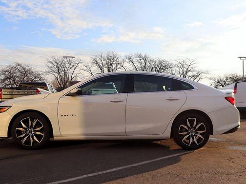 2023 Chevrolet Malibu RS