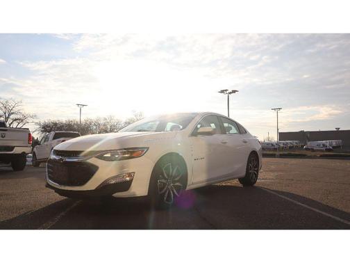 2023 Chevrolet Malibu RS