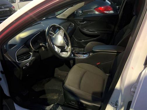 2023 Chevrolet Malibu RS