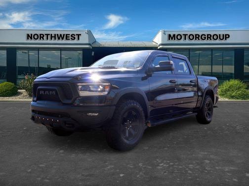 Diamond Black Crystal Pearl 2020 RAM 1500 Rebel
