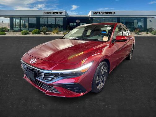 2025 Hyundai ELANTRA SEL