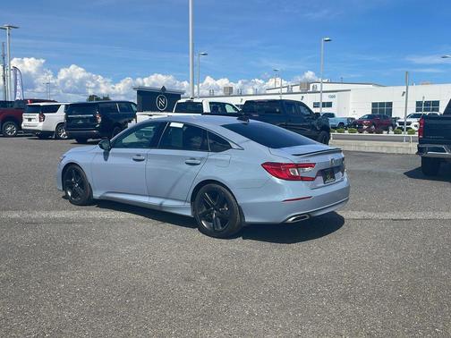 Still Night Pearl 2022 Honda Accord Sport 1.5T