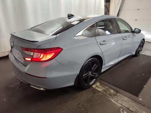 Still Night Pearl 2022 Honda Accord Sport 1.5T