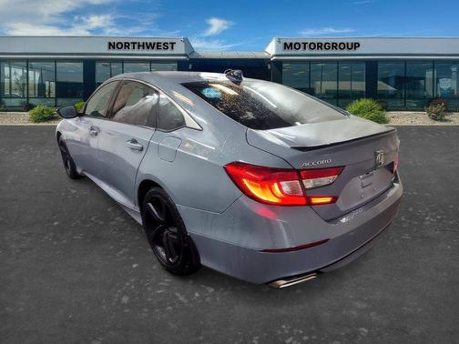 Still Night Pearl 2022 Honda Accord Sport 1.5T