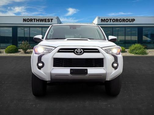 2024 Toyota 4Runner TRD Off Road