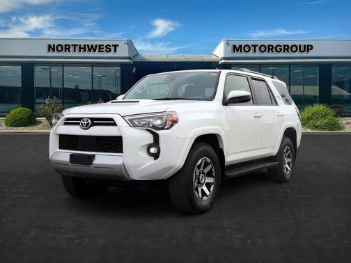 2024 Toyota 4Runner TRD Off Road