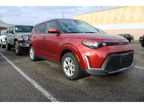 2024 Kia Soul LX