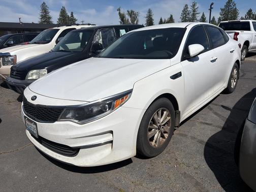 Snow White Pearl 2017 Kia Optima LX