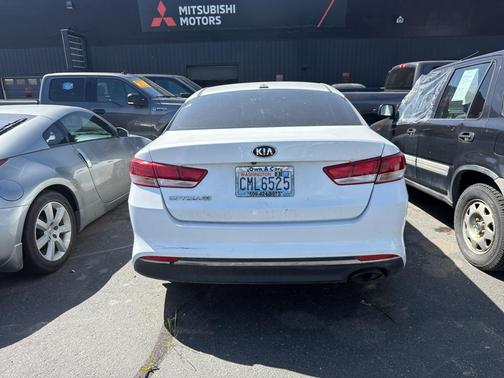 Snow White Pearl 2017 Kia Optima LX