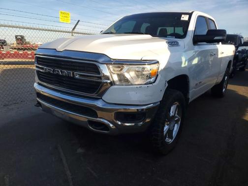 Bright White Clearcoat 2020 RAM 1500 Big Horn/Lone Star