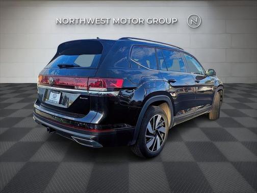 2024 Volkswagen Atlas 2.0T SE w/Technology 4MOTION