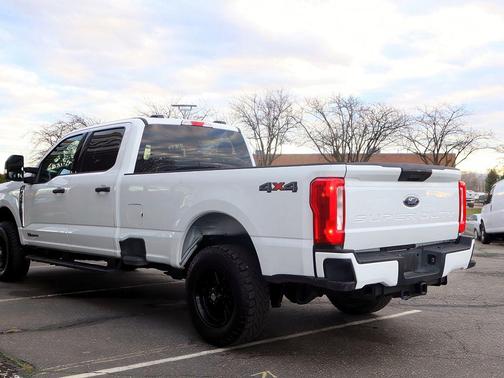 2024 Ford F-350 XLT