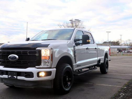 2024 Ford F-350 XLT
