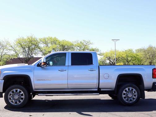 Quicksilver Metallic 2018 GMC Sierra 2500 Denali