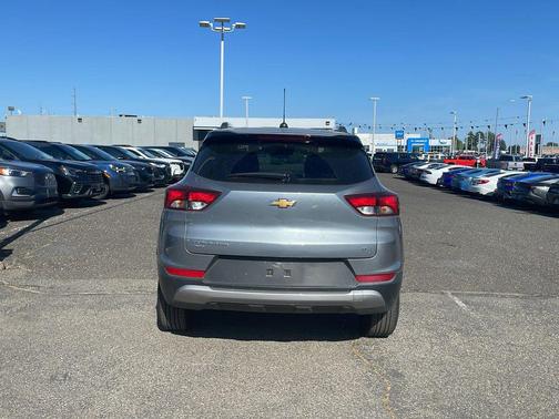 Sterling Gray Metallic 2025 Chevrolet Trailblazer LT
