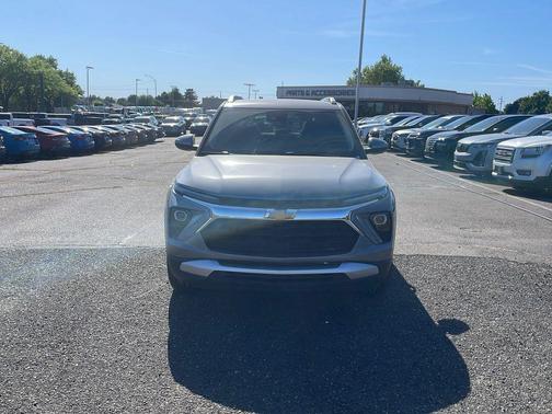 Sterling Gray Metallic 2025 Chevrolet Trailblazer LT