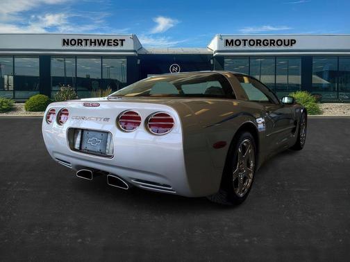 1998 Chevrolet Corvette Base