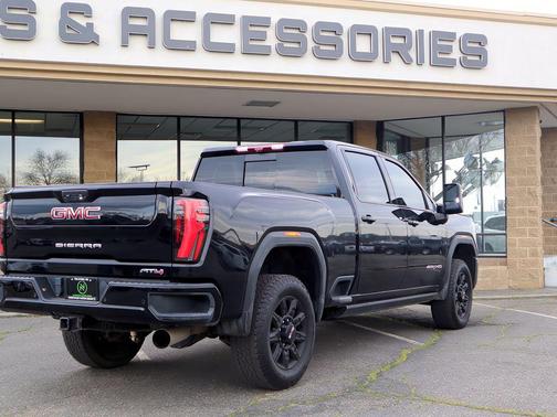 2024 GMC Sierra 3500 AT4