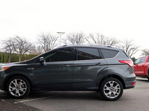2025 Ford Escape Platinum