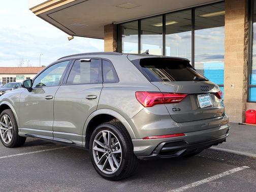 2022 Audi Q3 45 S line Premium Plus