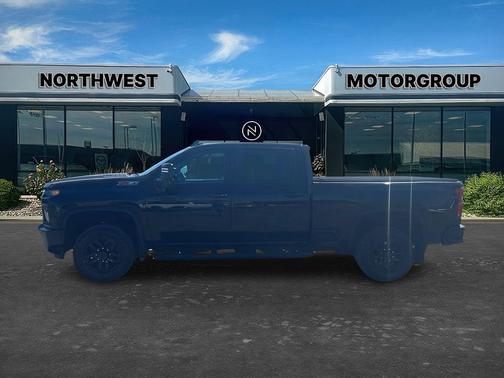 Black 2021 Chevrolet Silverado 2500 LT