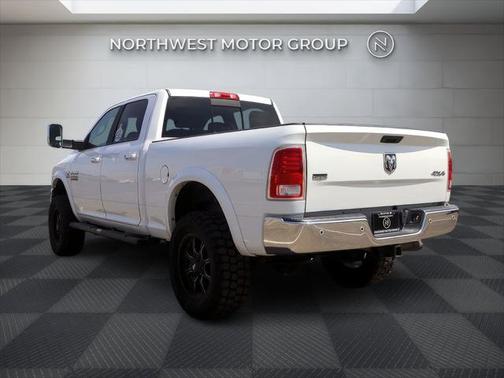 2017 RAM 2500 Laramie Crew Cab 4x4 6'4' Box