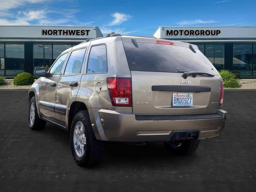 2005 Jeep Grand Cherokee Laredo
