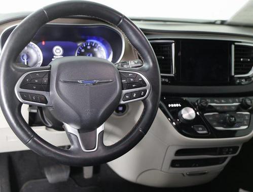 2018 Chrysler Pacifica Touring-L Plus