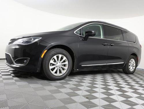 2018 Chrysler Pacifica Touring-L Plus